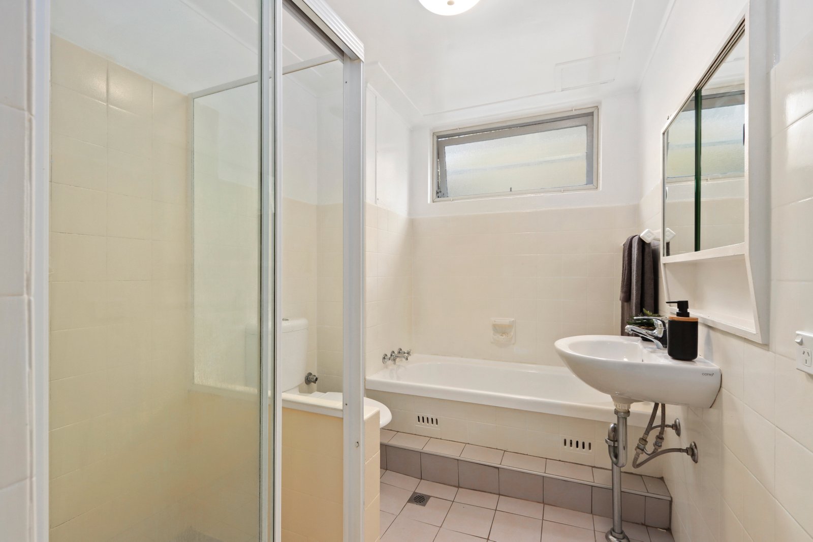 4/8 Letitia Street OATLEY 8