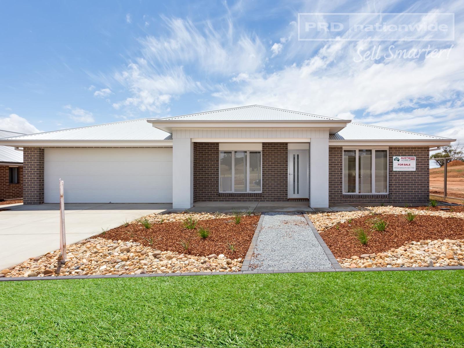 48 Lingiari Drive LLOYD 1