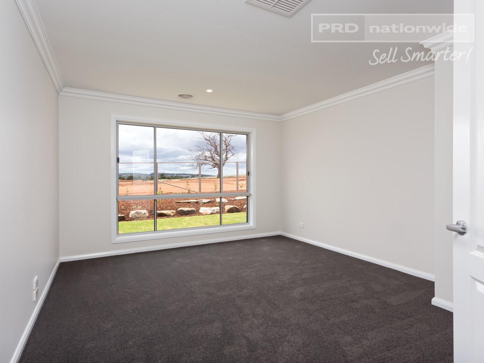 48 Lingiari Drive LLOYD 5