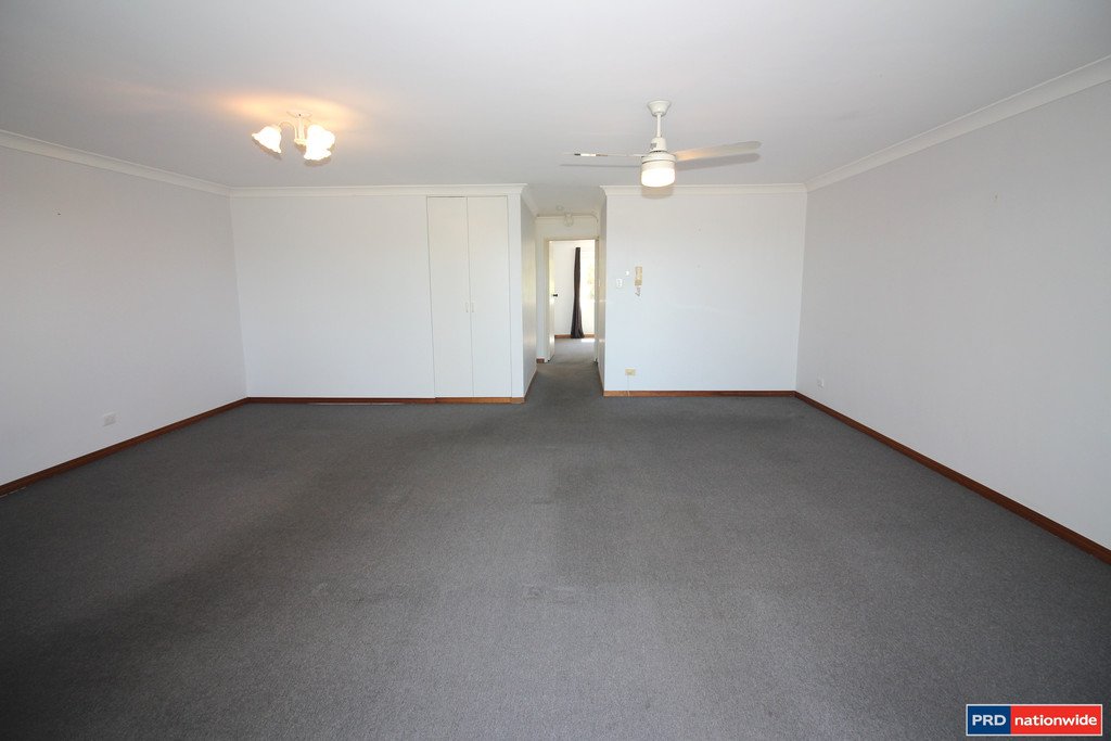 4/8 Little St  ALBION 9