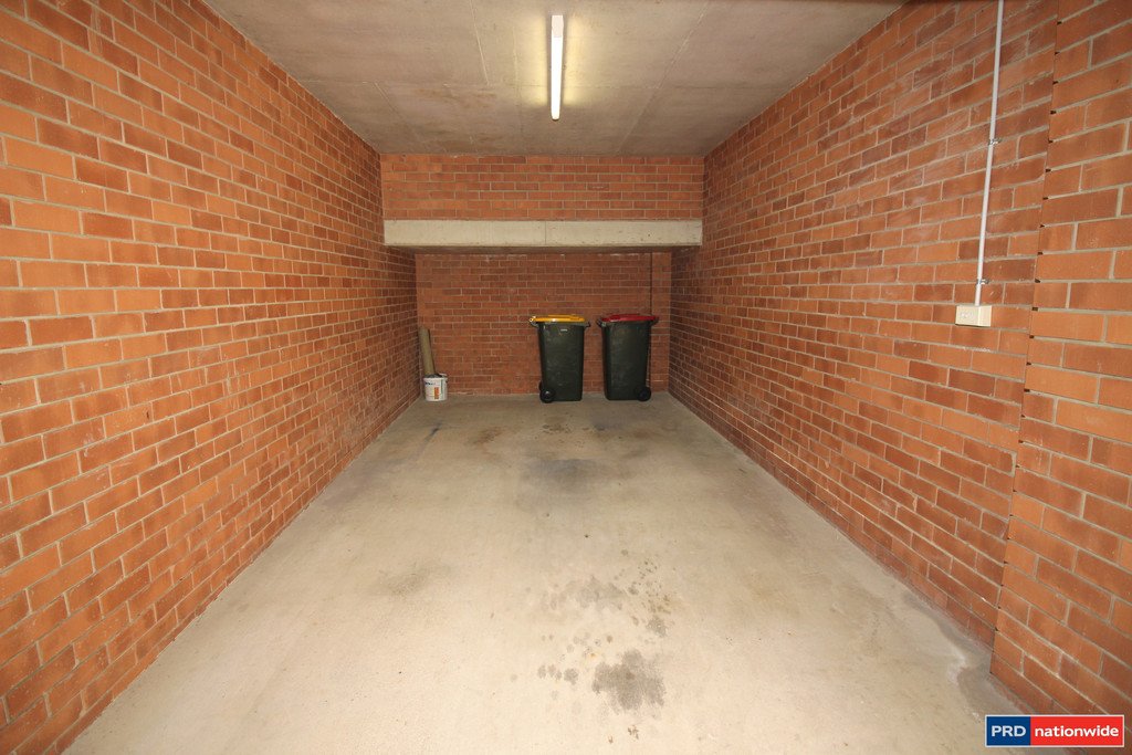 4/8 Little St  ALBION 10