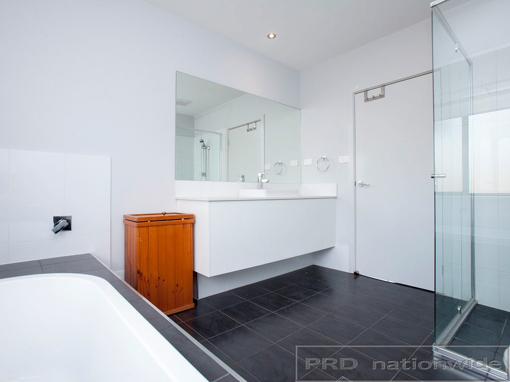 48 Mackellar Drive VACY 19