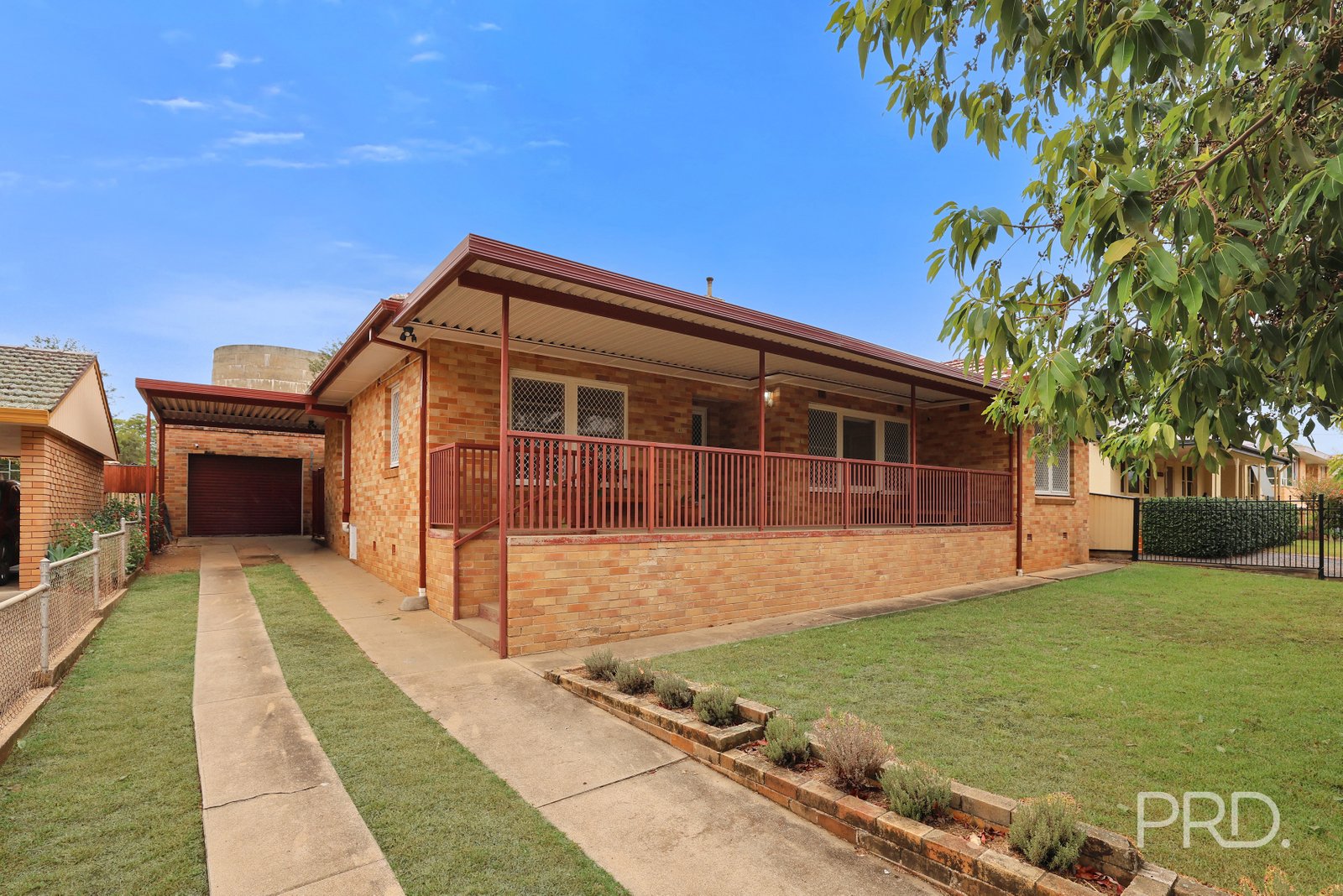 48 Mahony Avenue TAMWORTH 2