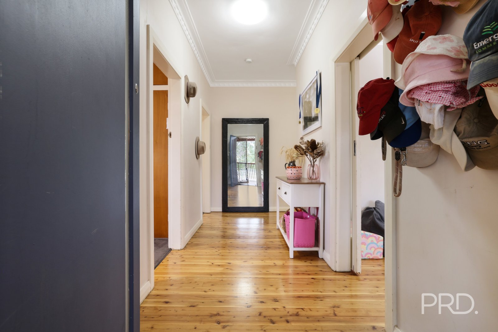 48 Mahony Avenue TAMWORTH 5