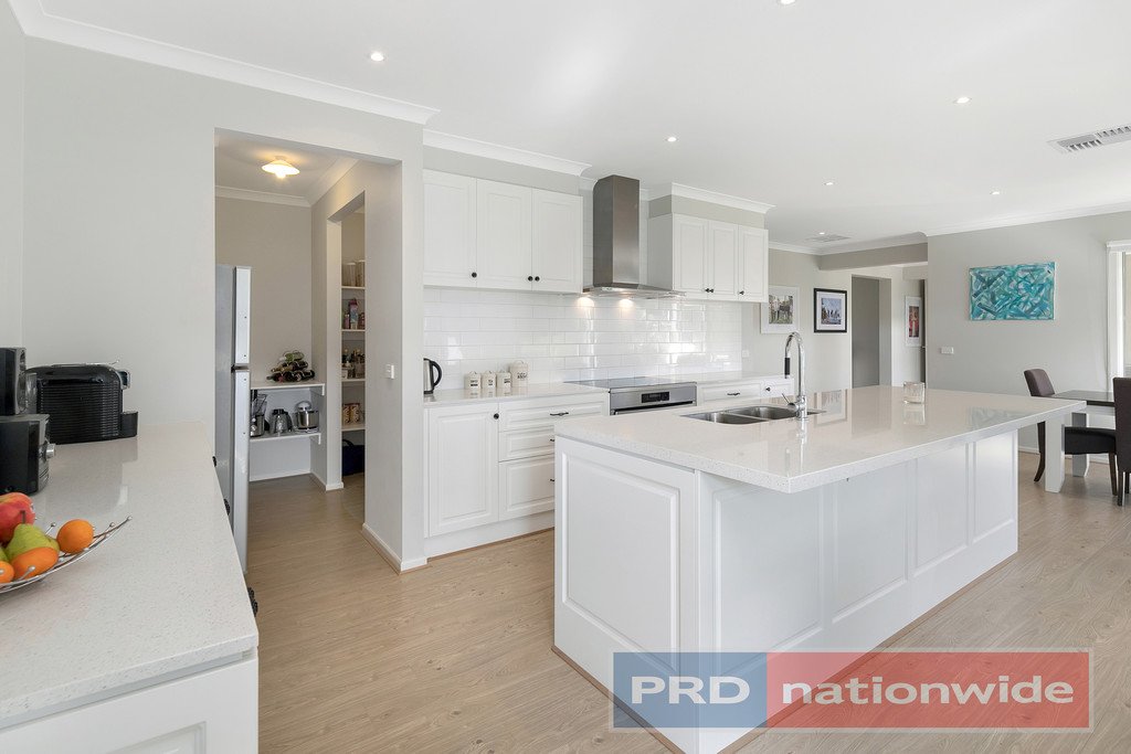 48 Main Street GORDON 3