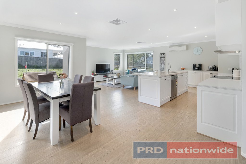 48 Main Street GORDON 4