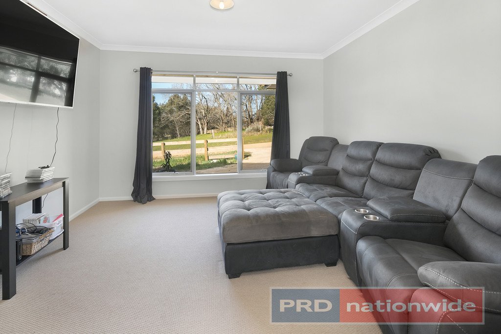 48 Main Street GORDON 6