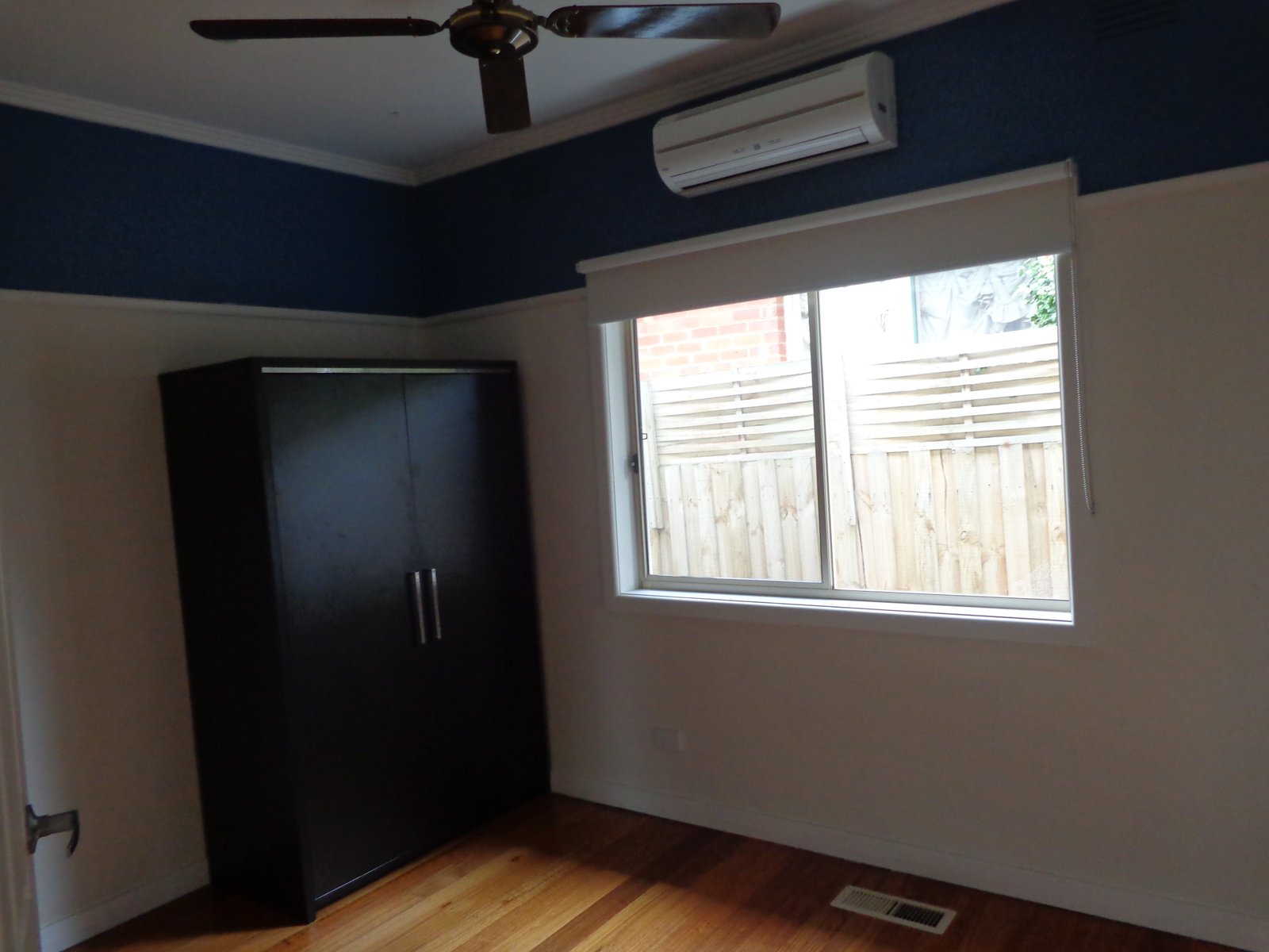 Gallery: 48 Middleton Street