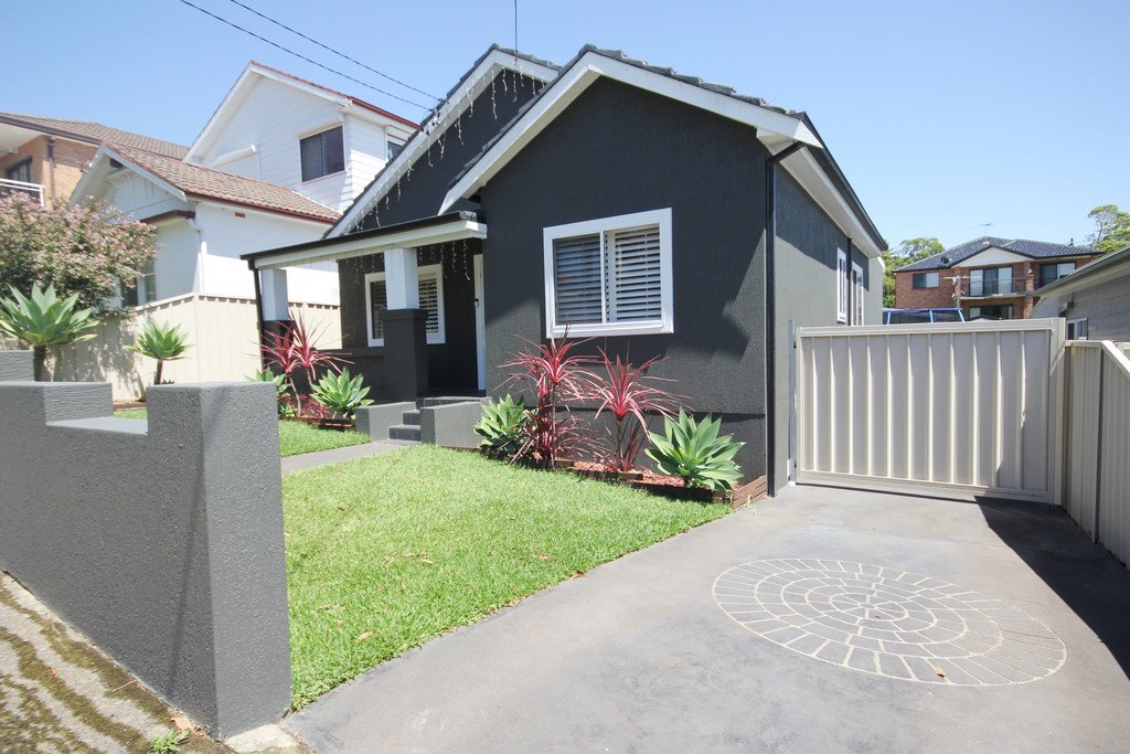 48 Milsop Street BEXLEY 1