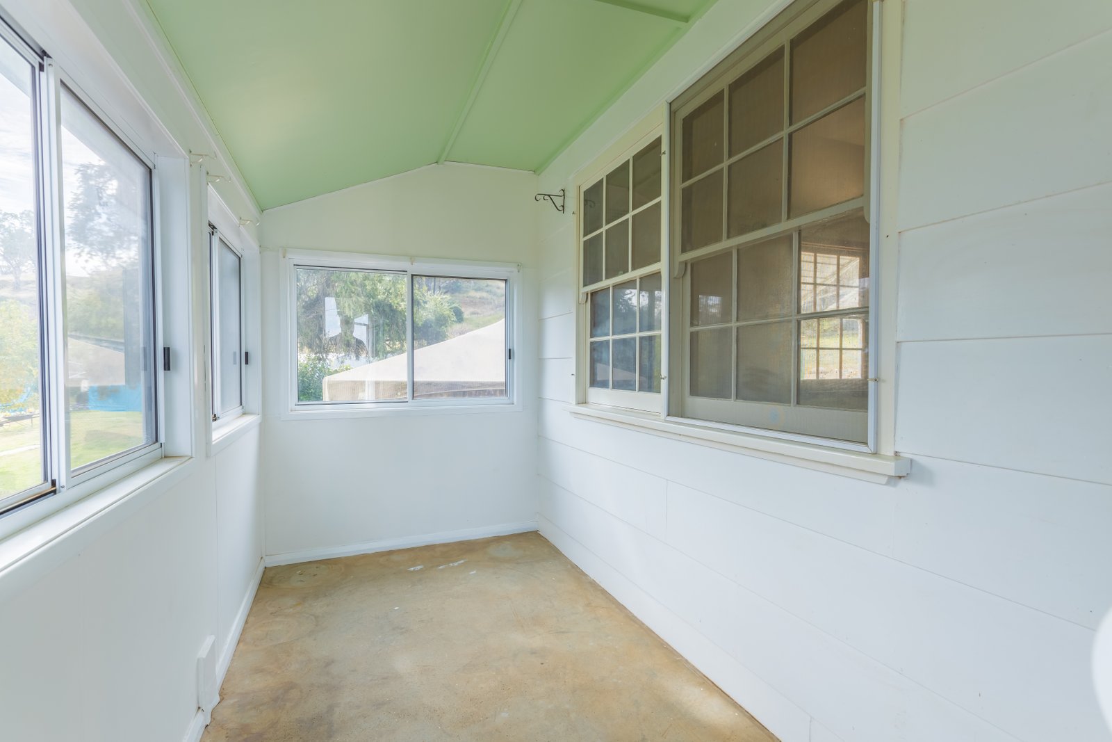 48 Mountview Crescent TAMWORTH 3