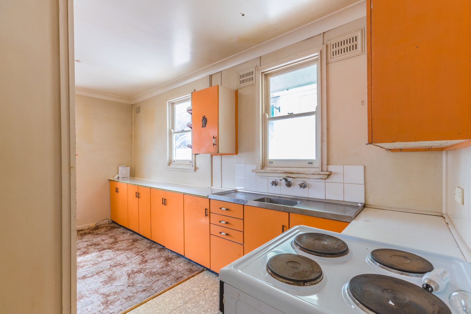 48 Mountview Crescent TAMWORTH 7