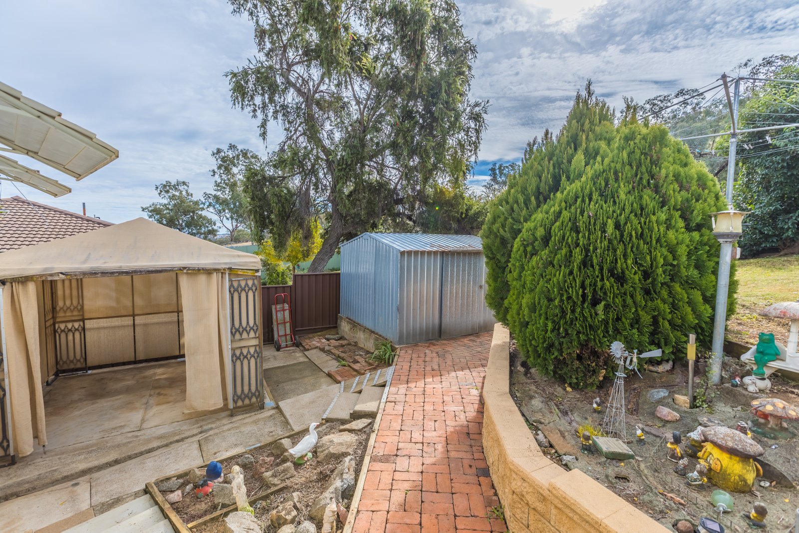 48 Mountview Crescent TAMWORTH 15