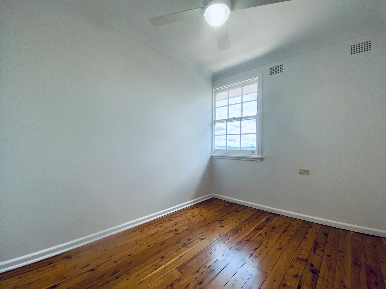 48 Mountview Crescent TAMWORTH 7