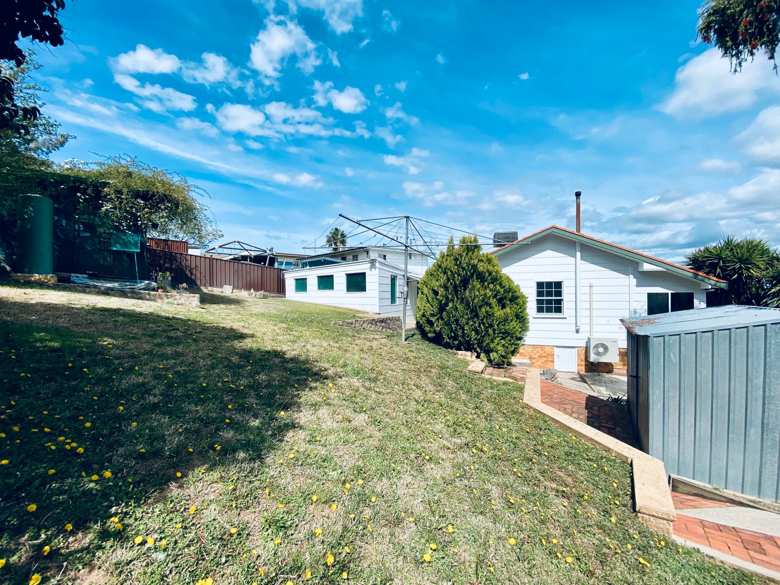 48 Mountview Crescent TAMWORTH 10