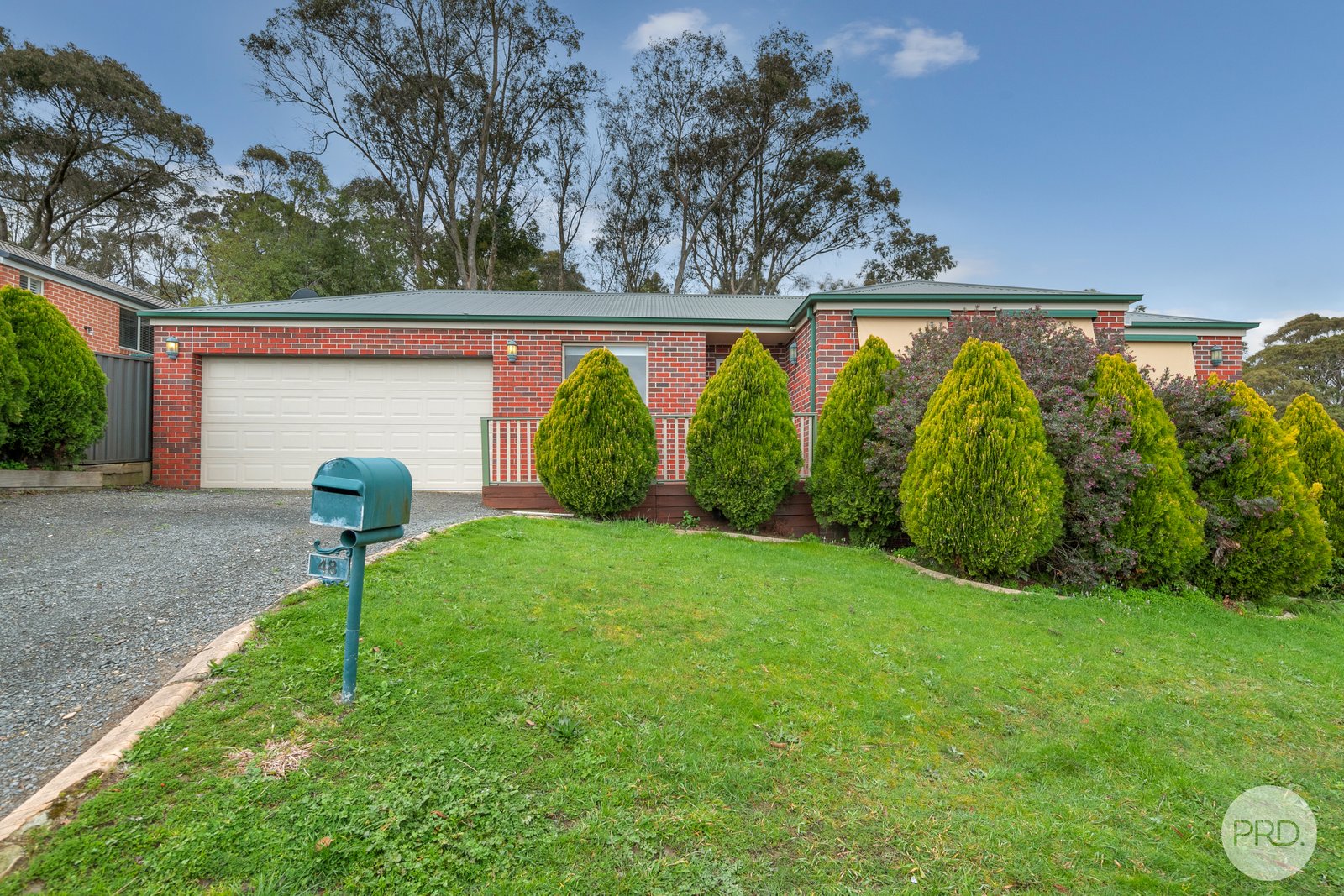 48 Oakbank Drive MOUNT HELEN 1