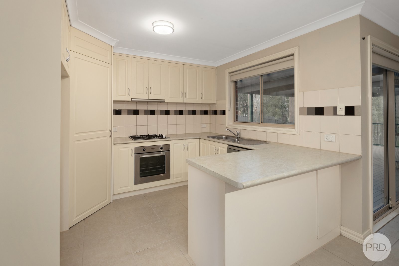 48 Oakbank Drive MOUNT HELEN 4