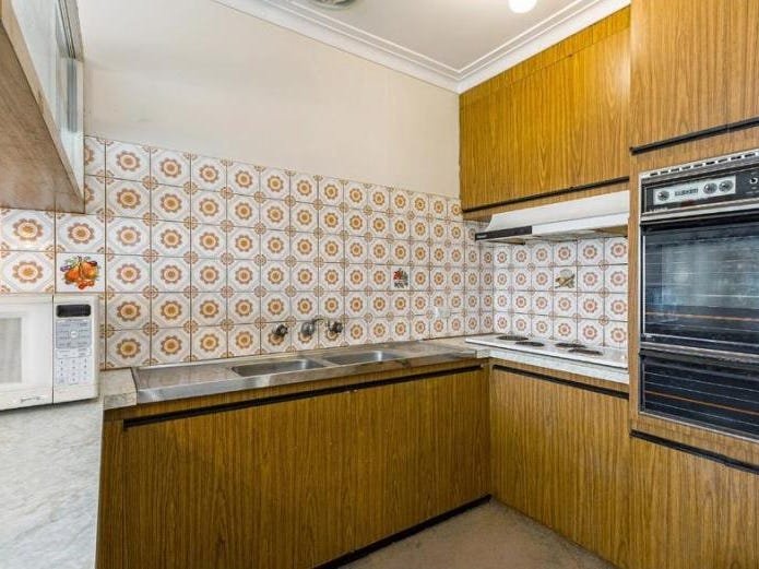 Gallery: 48 Ovens Street