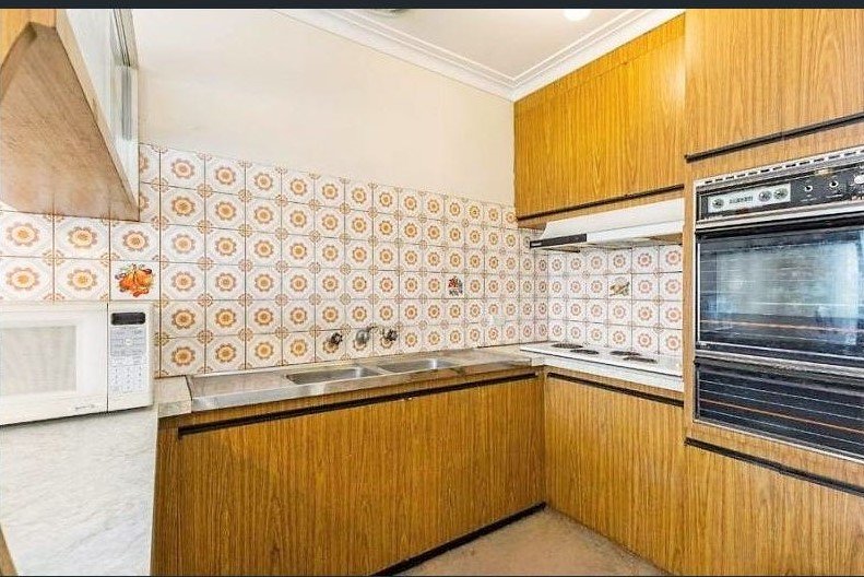 Gallery: 48 Ovens Street