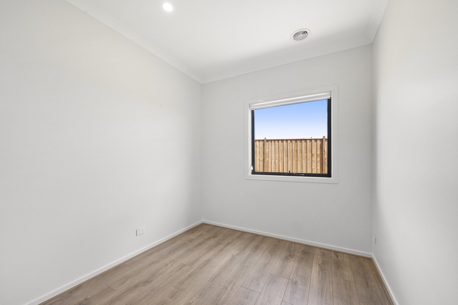 Gallery: 48 Patriot Crescent
