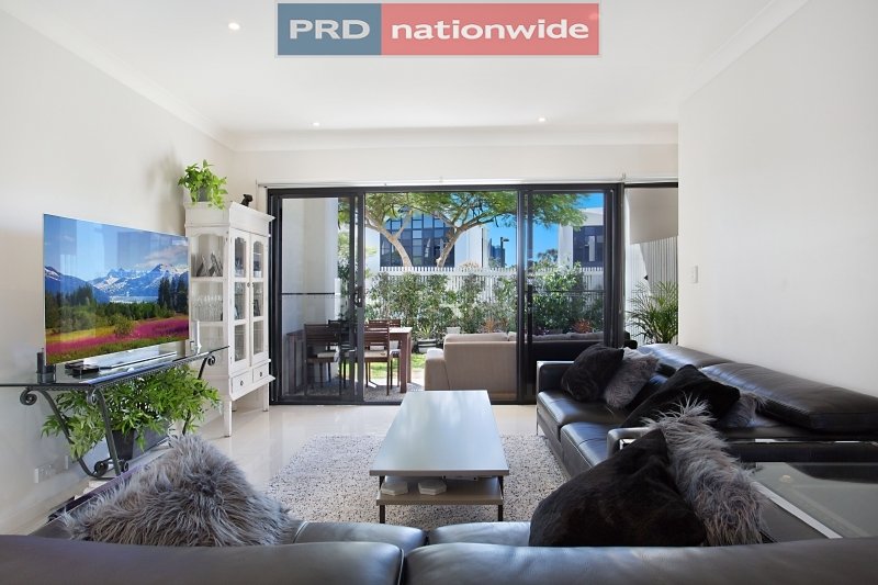 48 Peninsula Drive ROBINA 2