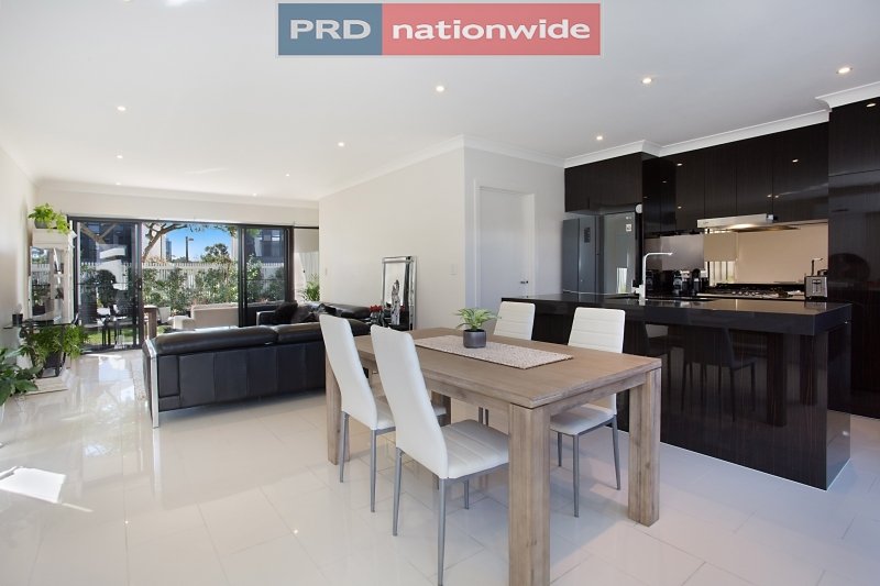 48 Peninsula Drive ROBINA 4