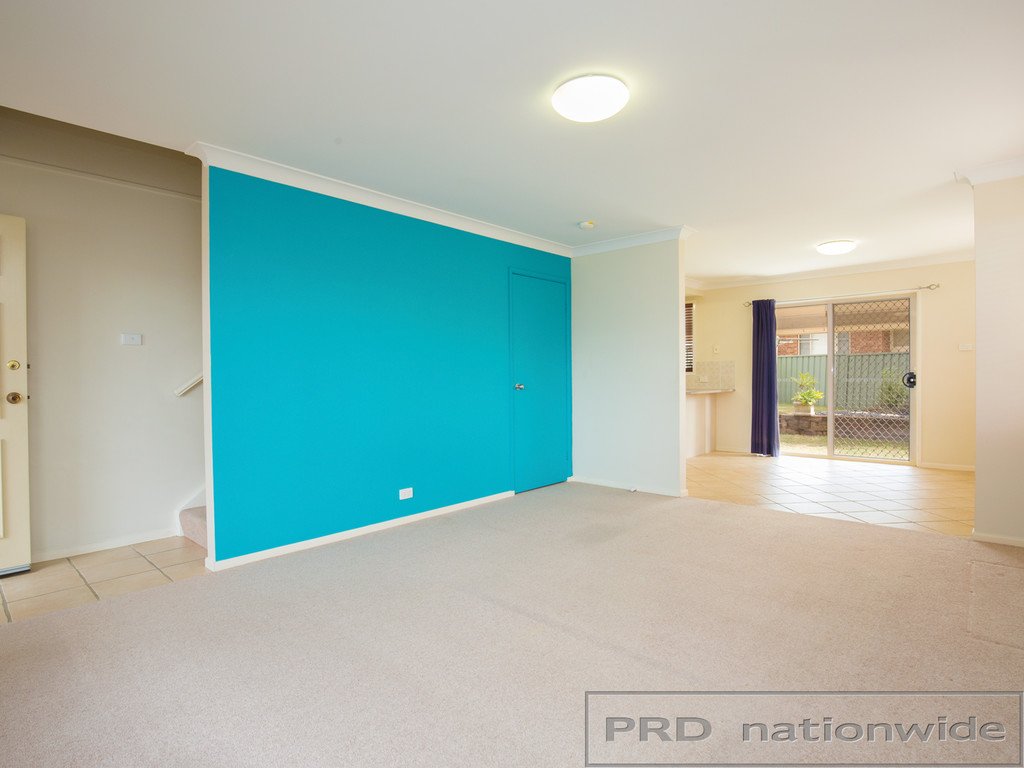 4/8 Proserpine Close ASHTONFIELD 3