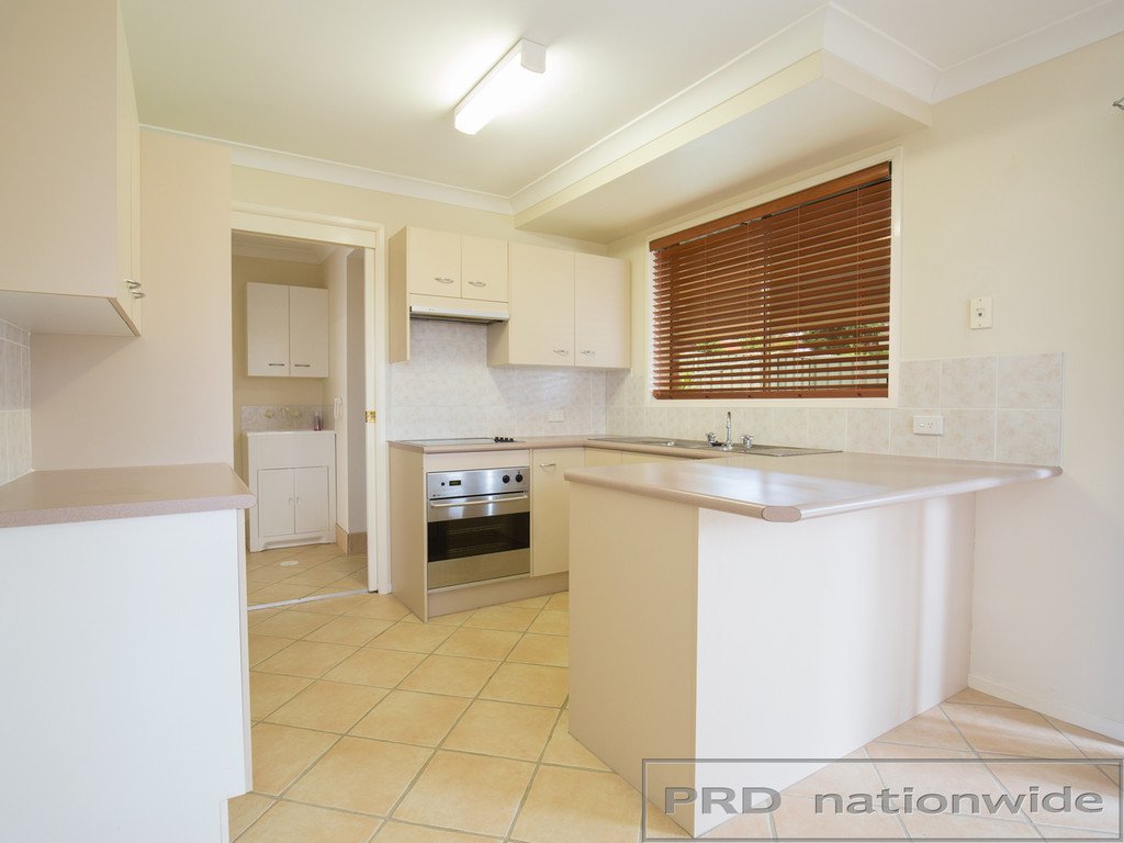 4/8 Proserpine Close ASHTONFIELD 6