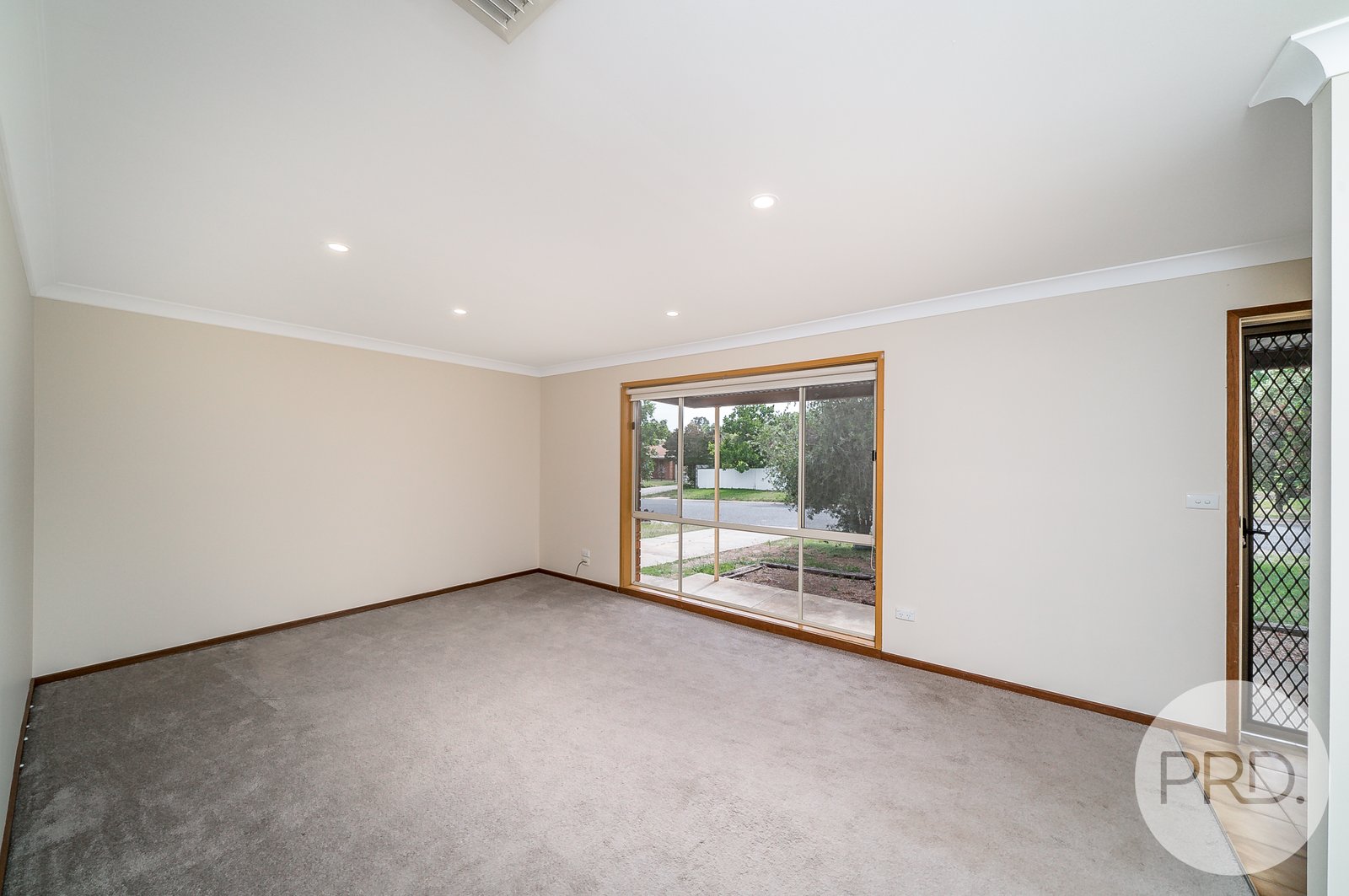48 Pugsley Avenue ESTELLA 4