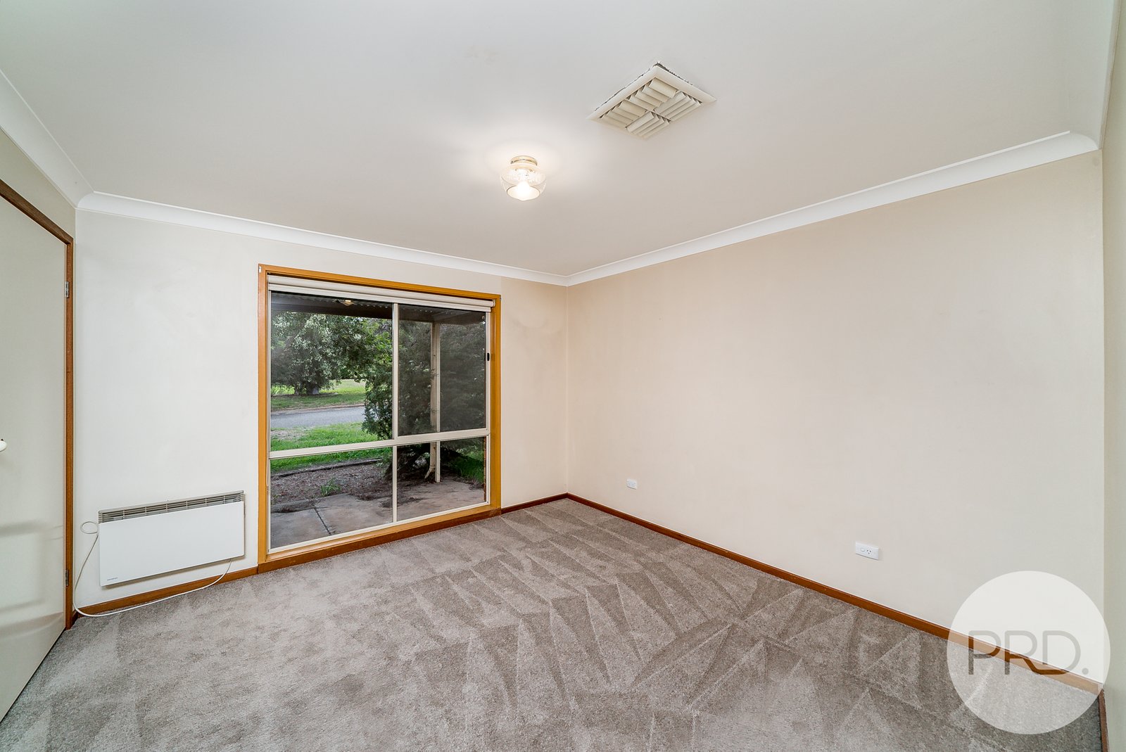 48 Pugsley Avenue ESTELLA 6