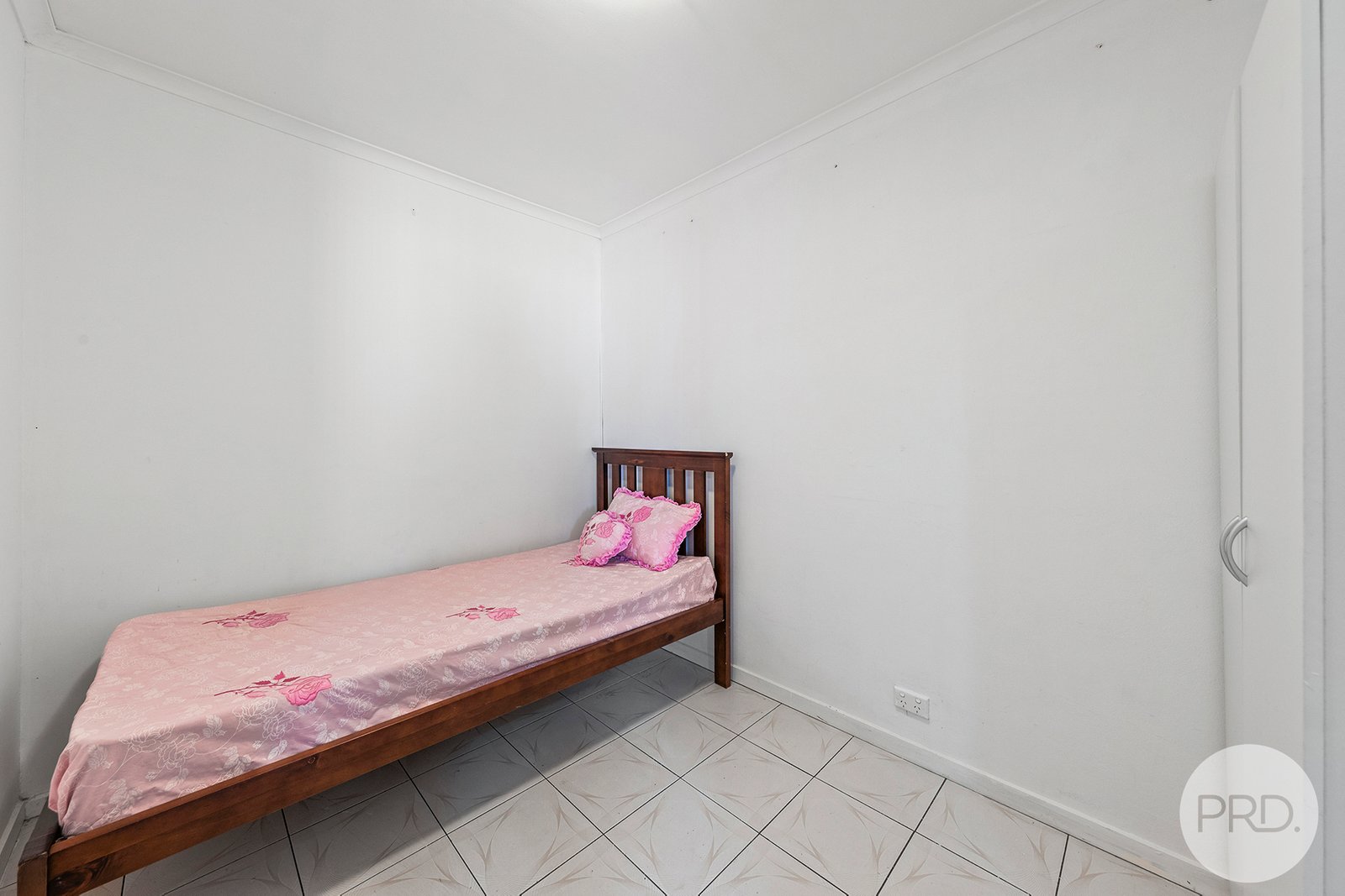 4/8 Reilly Street LIVERPOOL 5