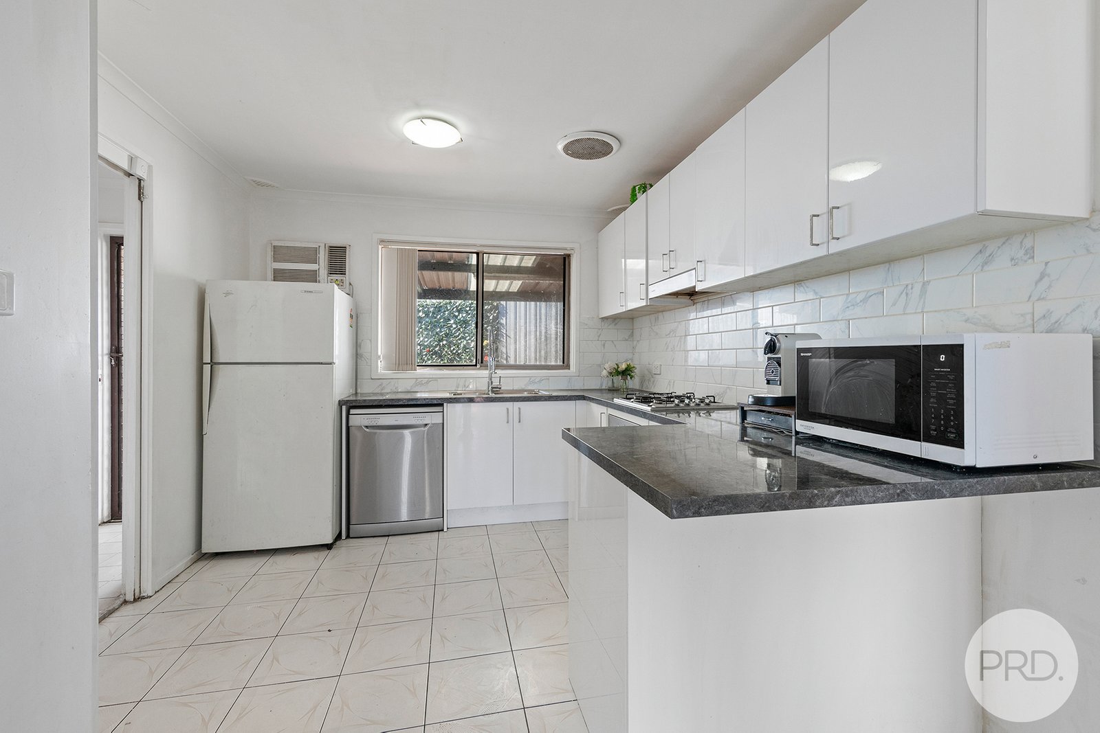 4/8 Reilly Street LIVERPOOL 9