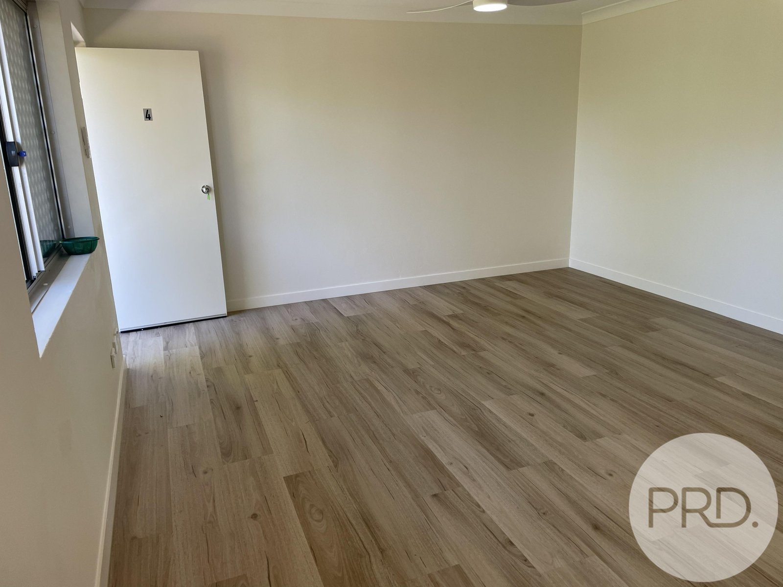 4/8 Richmond Street GORDON PARK 2