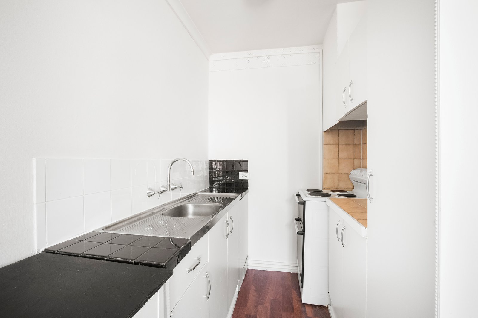 Real Estate and Property in 4/8 Robert Street, Elwood, VIC