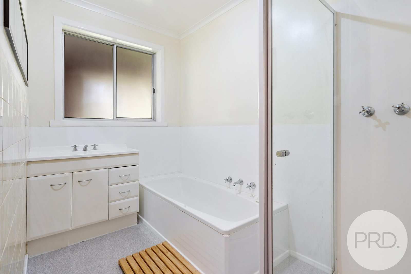 48 Russell Road CLAREMONT 13