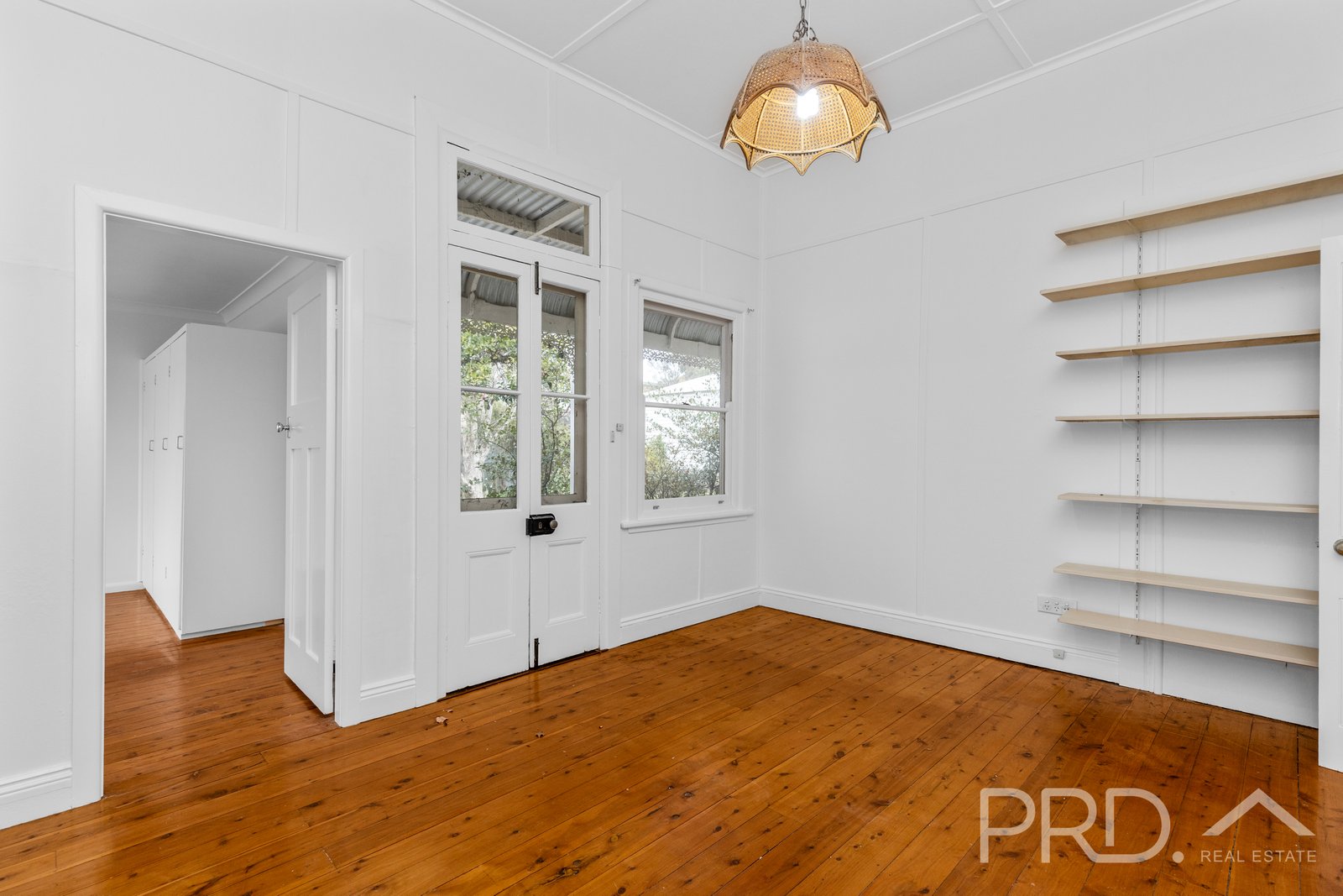 48 Simpson Street TUMUT 14