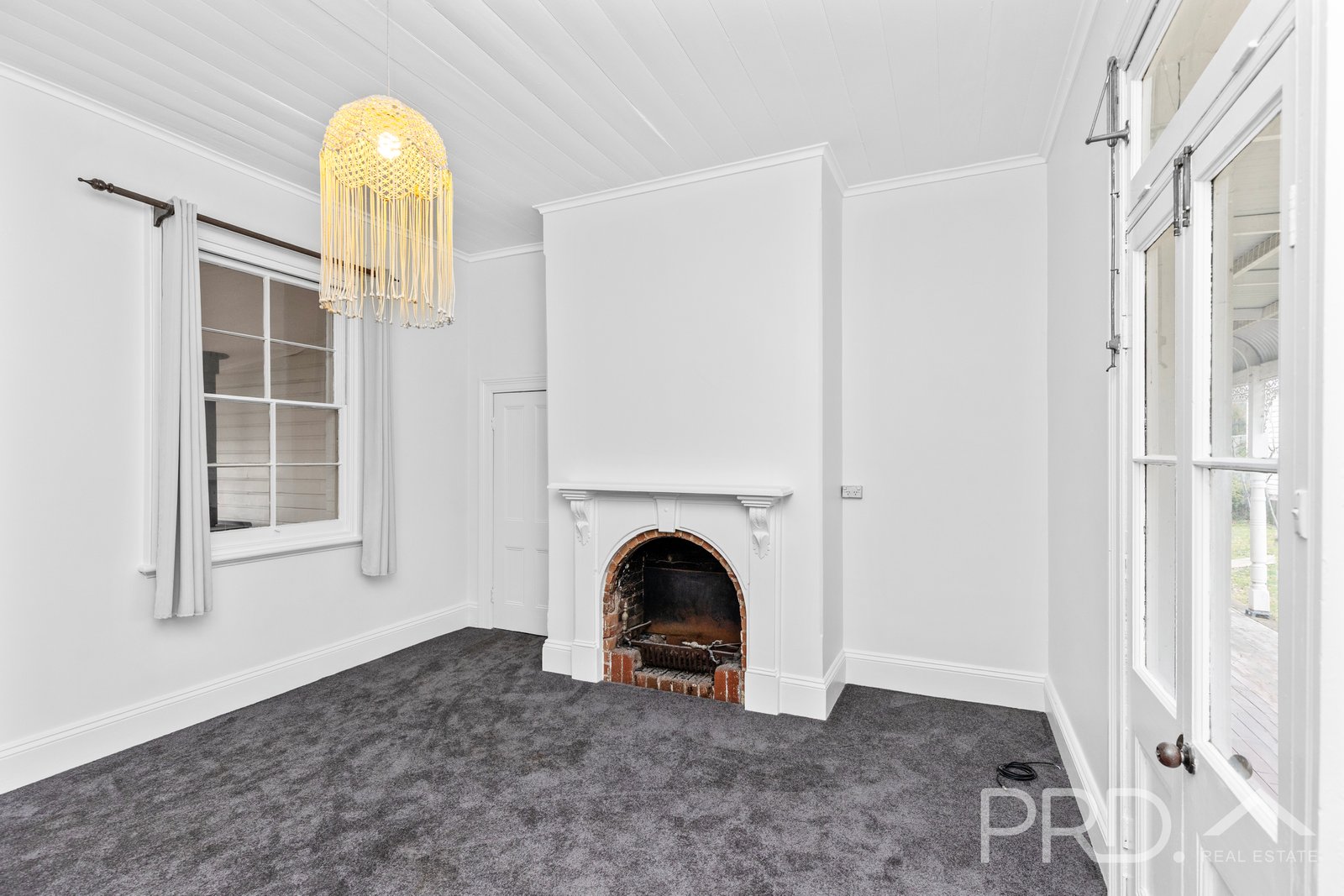 48 Simpson Street TUMUT 15