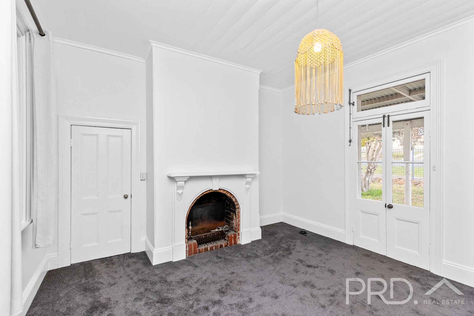 48 Simpson Street TUMUT 16
