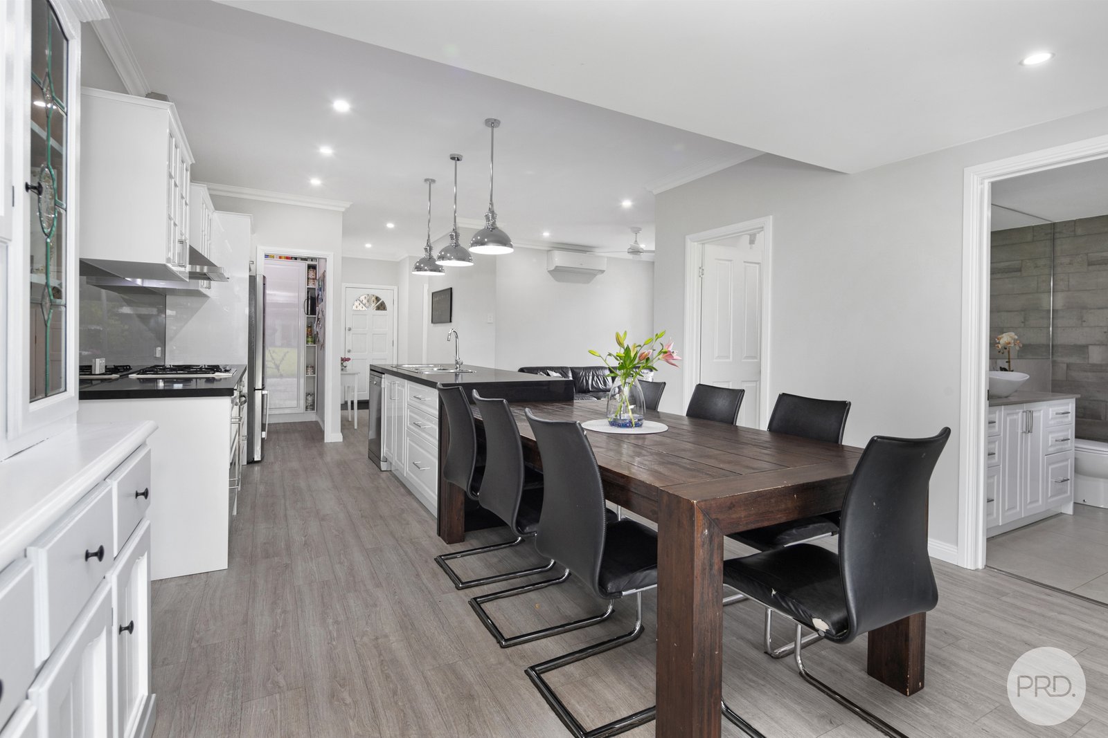 48 Spencer Street SEBASTOPOL 5