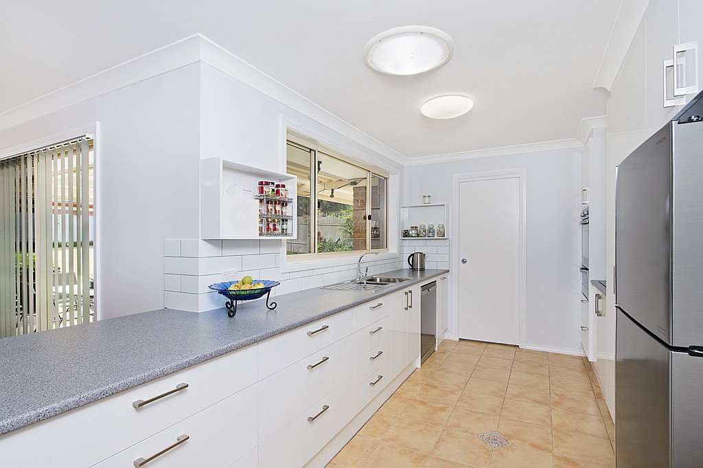48 St Albans Way WEST HAVEN 2