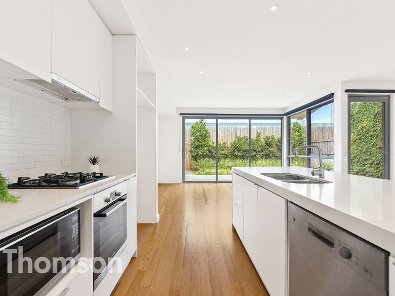 Gallery: 48 Streeton Drive