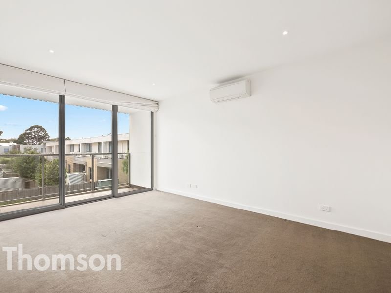 Gallery: 48 Streeton Drive
