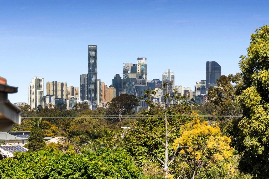48 Sunny Avenue WAVELL HEIGHTS 1
