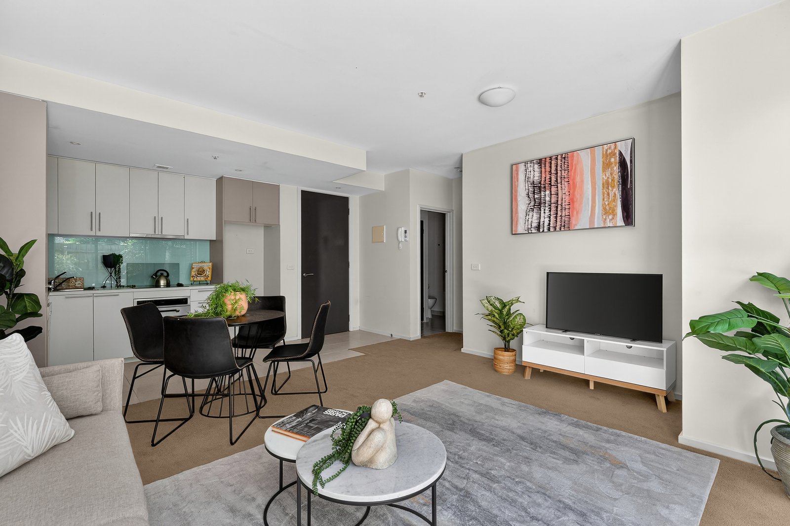 Real Estate and Property in 4/8 The Avenue, Windsor, VIC