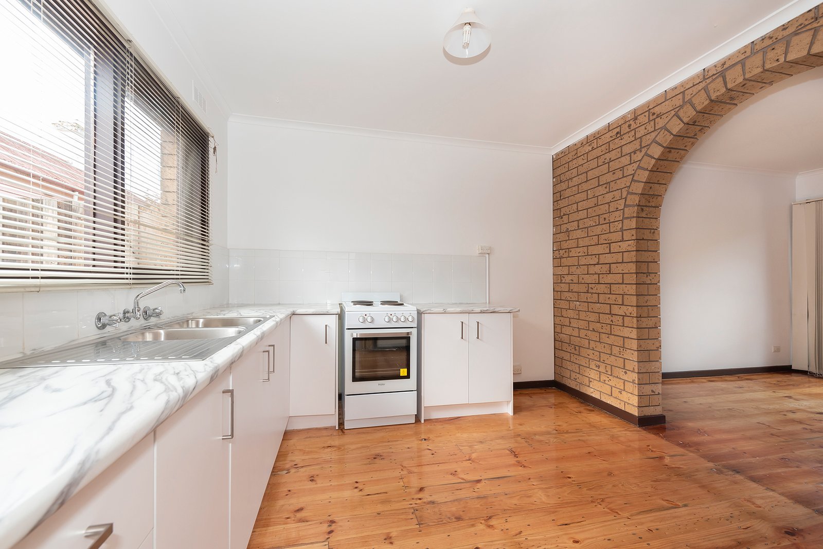 Gallery: 4/8 Tongue Street