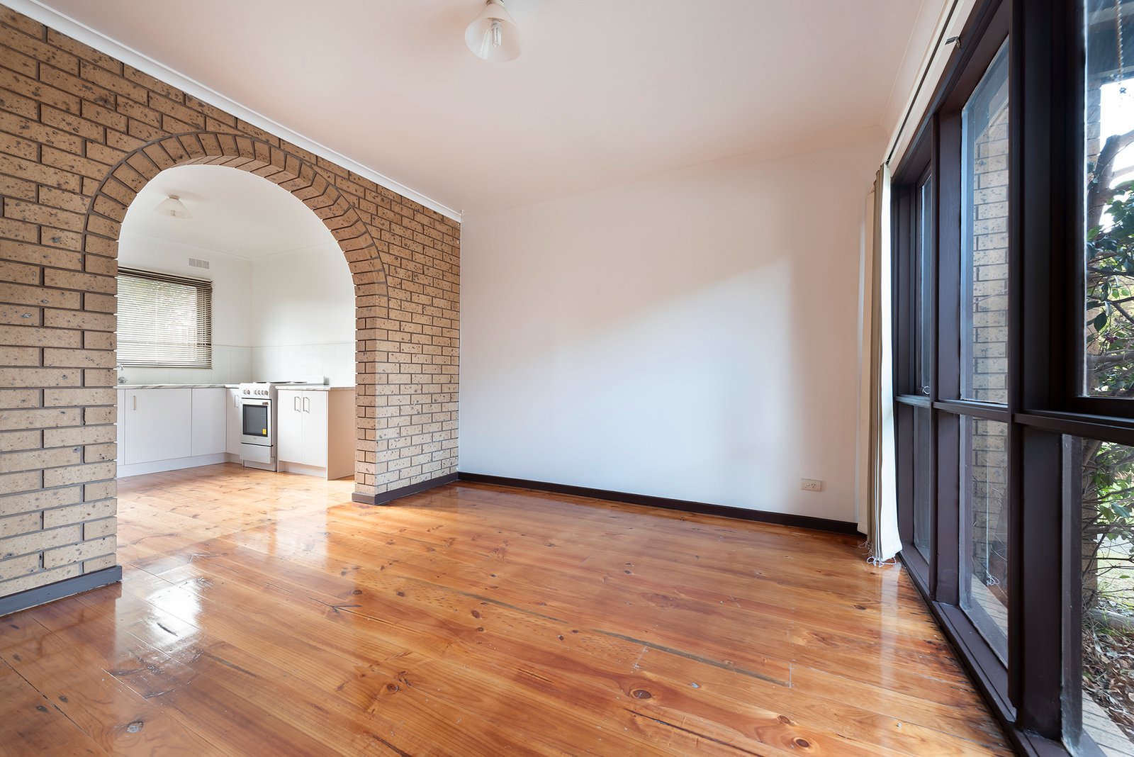 Gallery: 4/8 Tongue Street