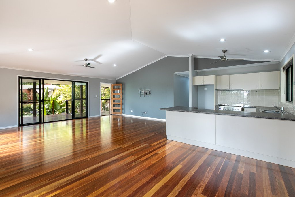 48 Tropic Road CANNONVALE 2