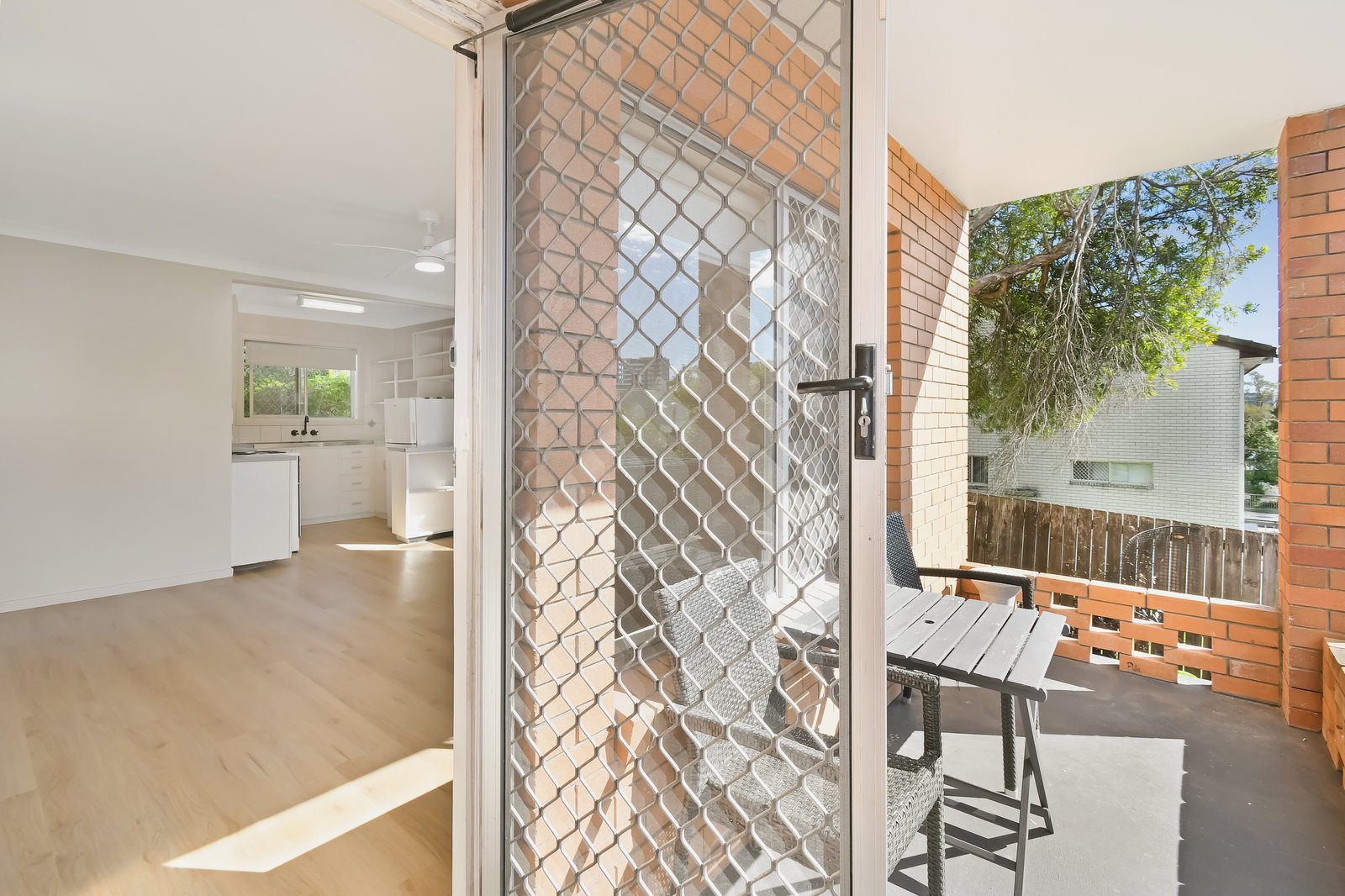 4/8 Tweed Street COOLANGATTA 9