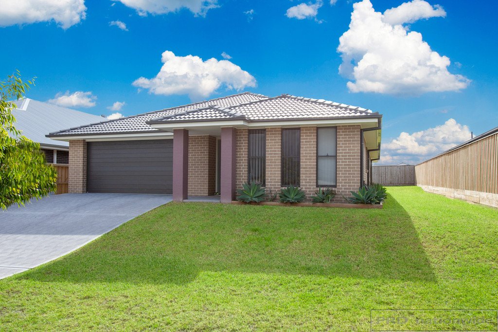 48 Watervale Circuit CHISHOLM 1