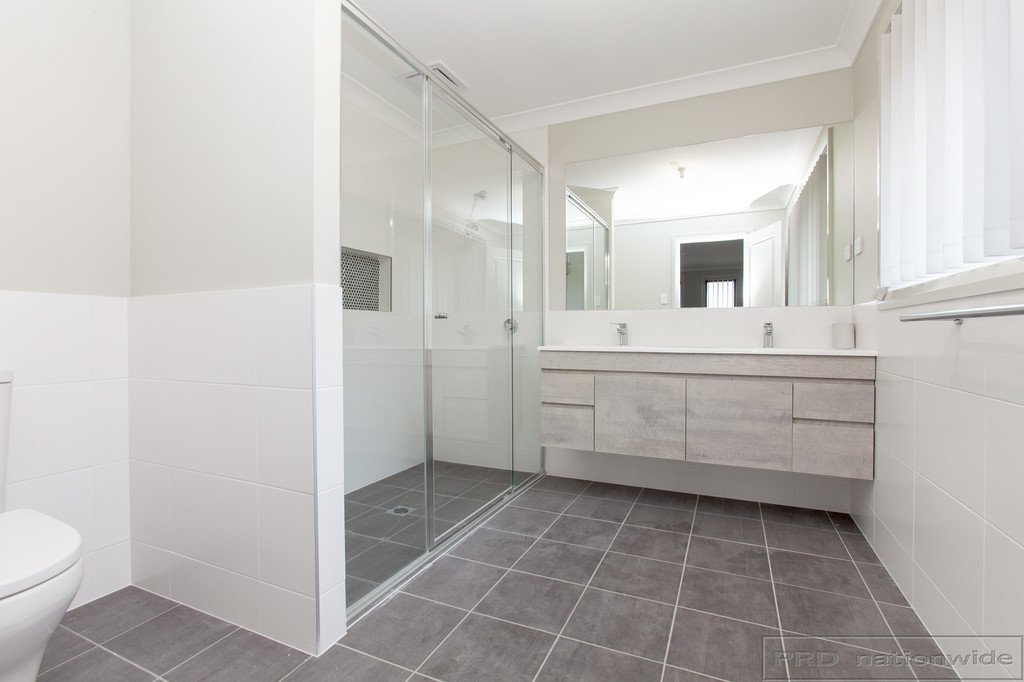 48 Watervale Circuit CHISHOLM 8