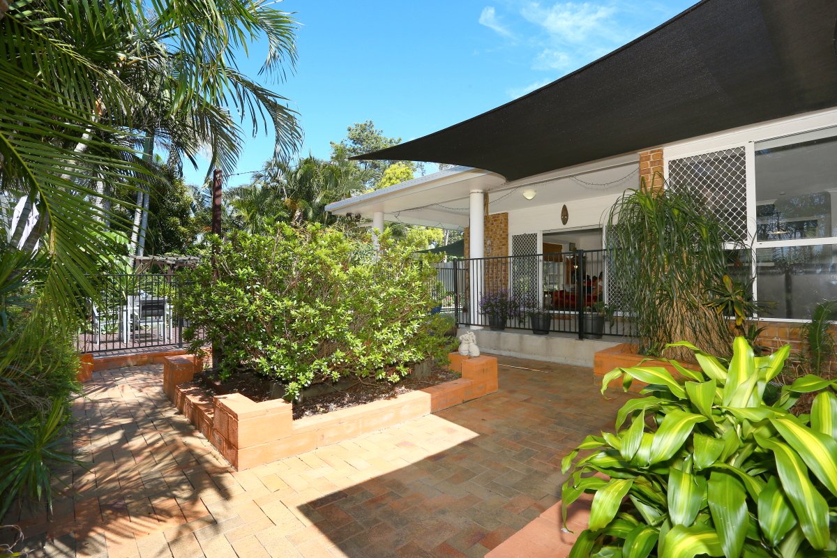 48 Watford Crescent MOLENDINAR 14